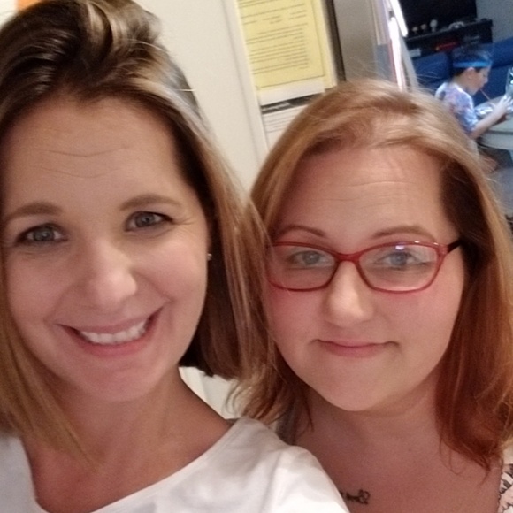 Meet your Posher, Jules . - Picture 6 of 8